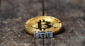 BlackRock's IBIT Records Massive Inflow of $260 Million as Bitcoin ETFs Record Eighth Day of Inflows